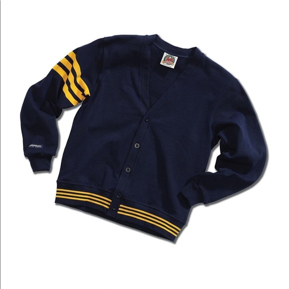 ISO Vintage UCLA jacket or cardigan - Picture 4 of 7
